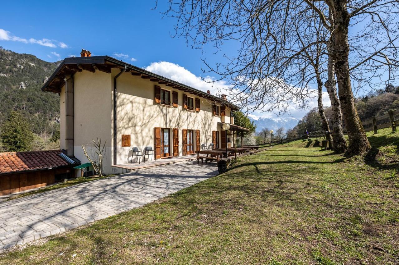 Agriturismo Val D' Egoi 3 トレモージネ エクステリア 写真