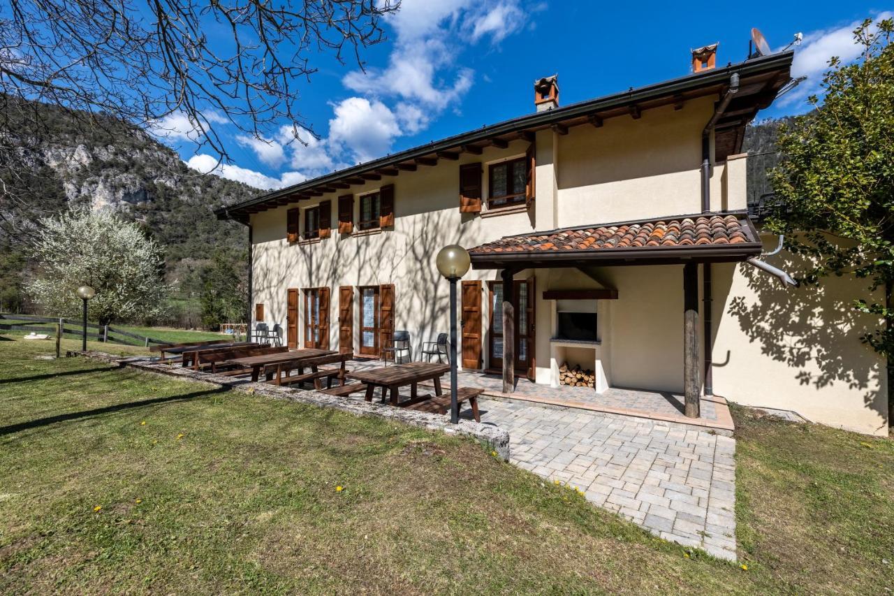 Agriturismo Val D' Egoi 3 トレモージネ エクステリア 写真